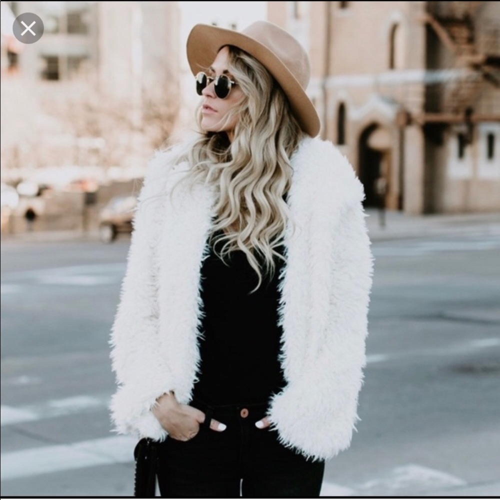 Vici Fuzzy Hooded Pocketed Jacket NWOT